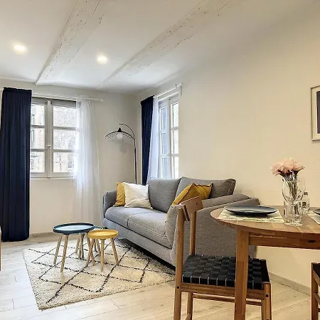 La Grenouillere Chic *